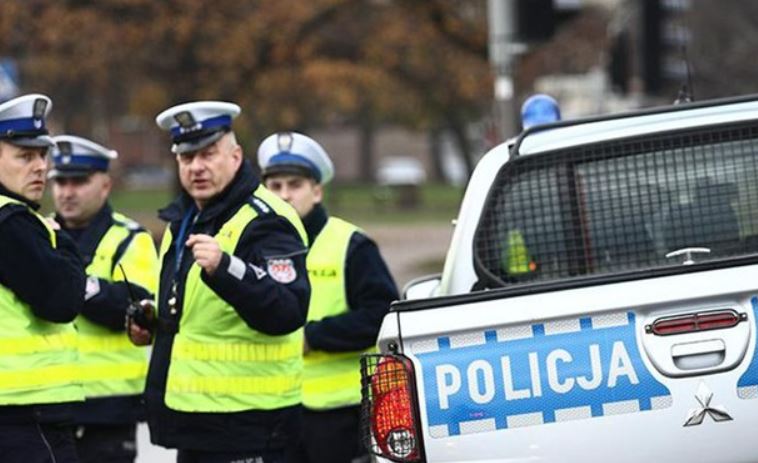 Поспішала на нігті: в Польщі українка отримала шалений штраф Поспішала на нігті: в Польщі українка отримала шалений штраф